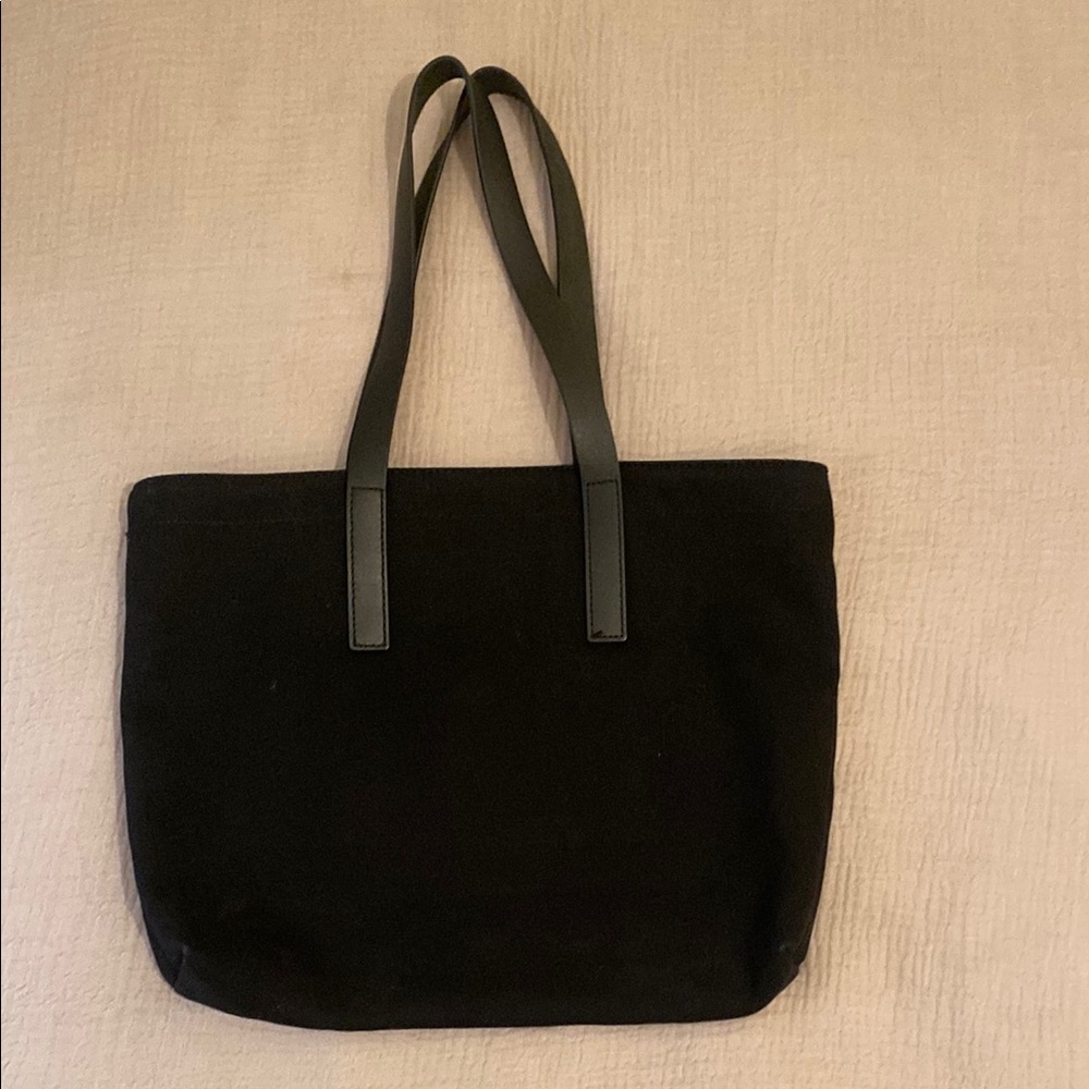 Everlane Elegant Black Tote Bag